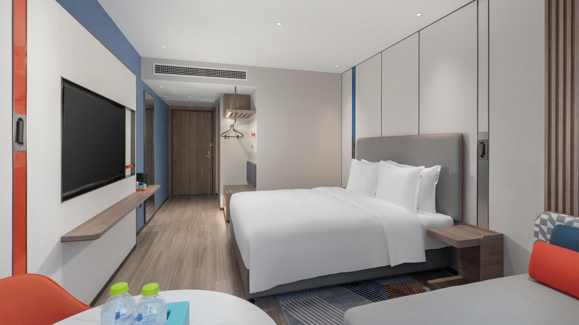Holiday Inn Express Qingdao Shibei By Ihg Exterior foto